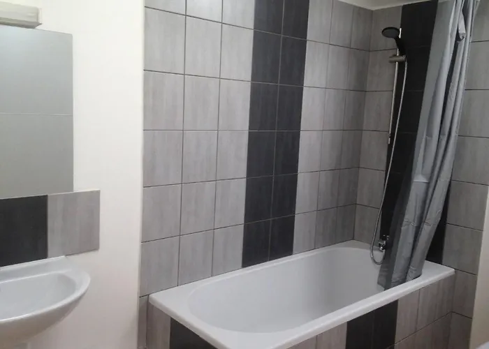 Gemini, Les Constellations Complex 度假居 *