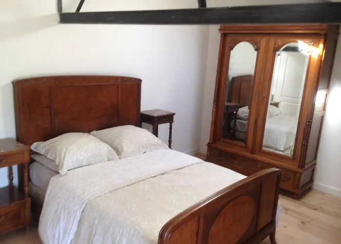 Gemini, Les Constellations Complex Doeuil-sur-le-Mignon