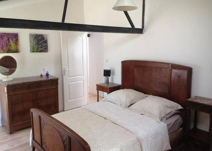 Gemini, Les Constellations Complex 度假居